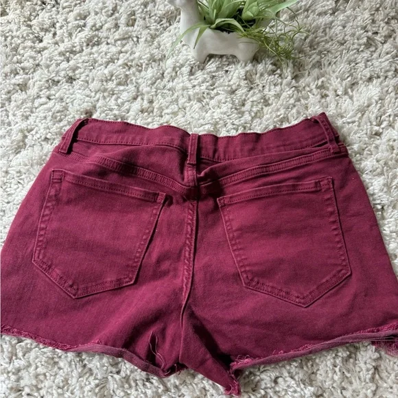 Old Navy Red Jean Shorts Fitted burgundy cute Frayed Hem - Picture 6 of 6